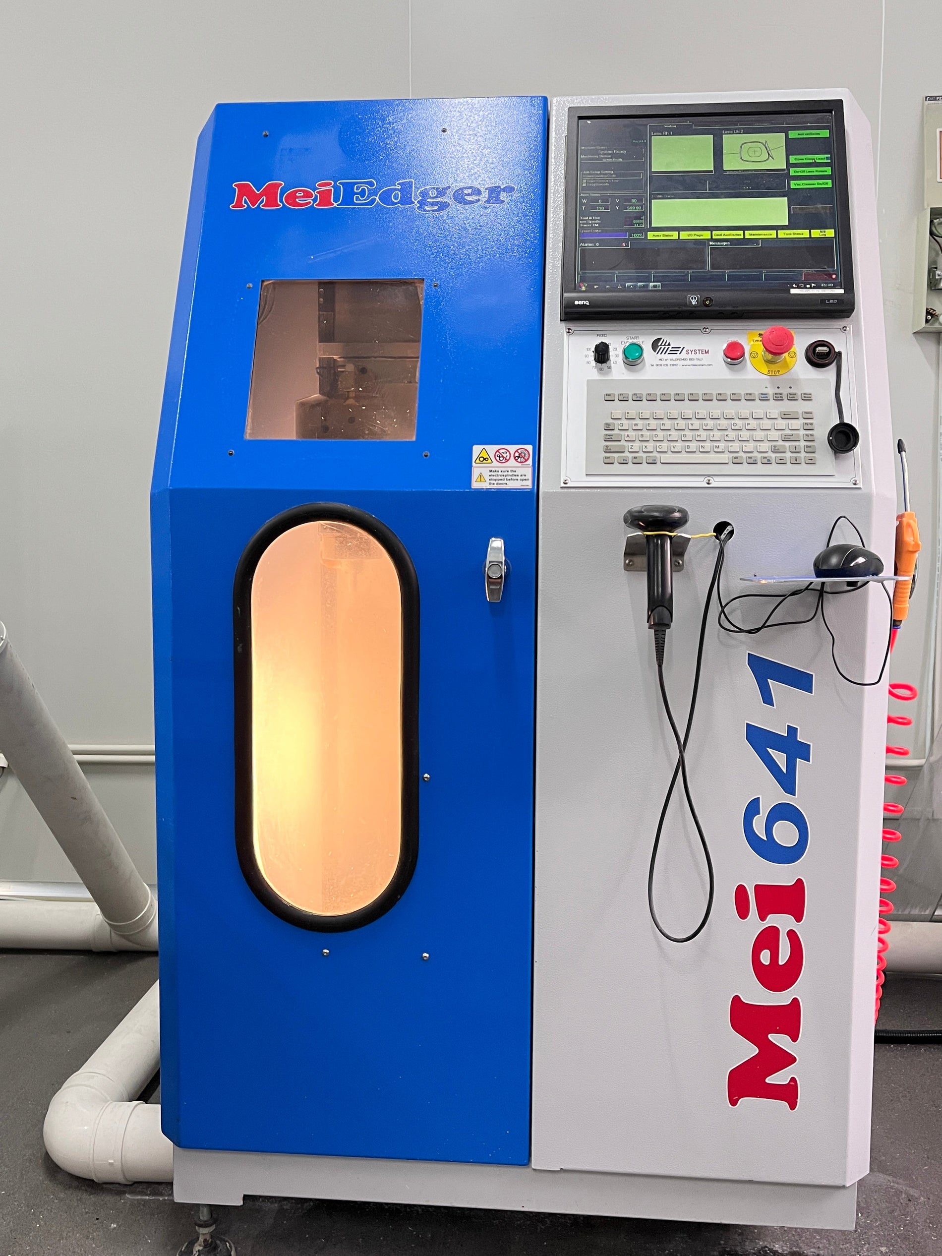 ✨ Precision Cutting: The Perfect Art of Lenses! ✨