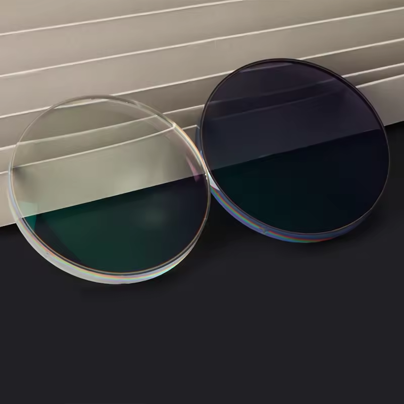 RX 1.61 Progressive Photochromic Lens